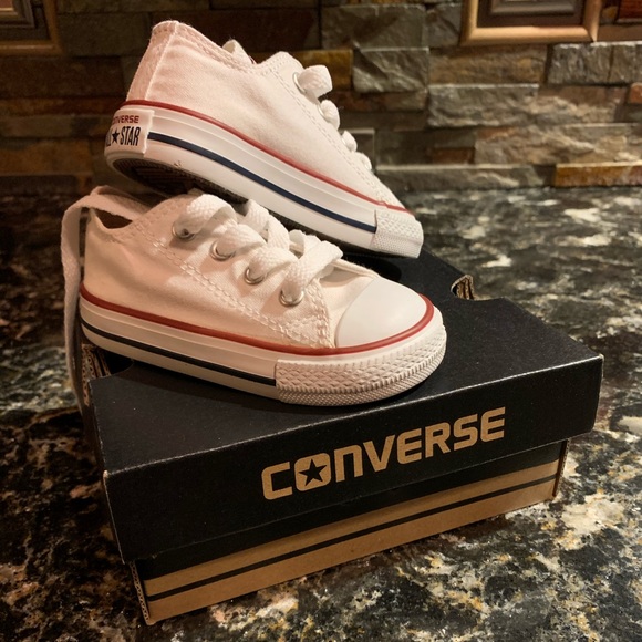 infant size 5 white converse
